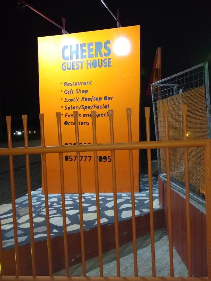 Cheers Guesthouse Botianaw Exterior foto