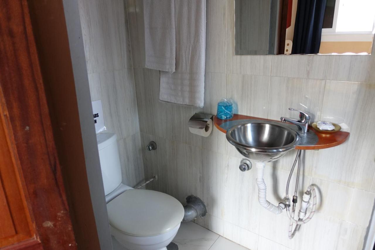 Cheers Guesthouse Botianaw Exterior foto