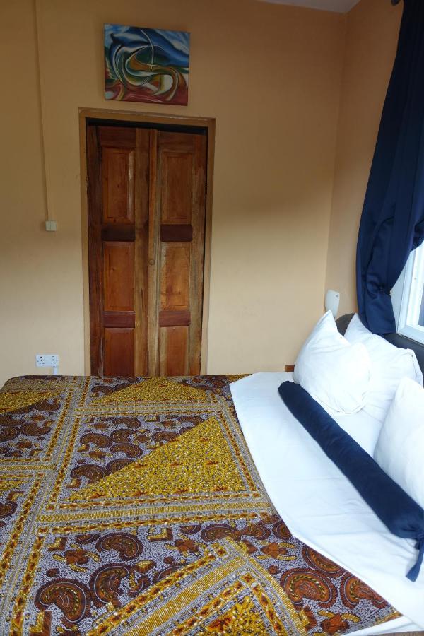 Cheers Guesthouse Botianaw Exterior foto